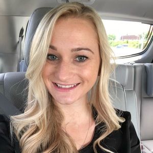 Meet your Posher, Noelle